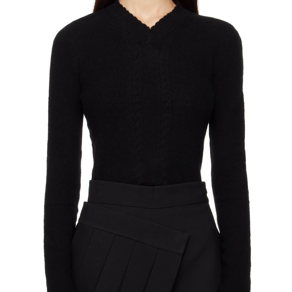 SHUSHU/TONG - Black V-Neck Wool-Cashmere Blend Knit Sweater